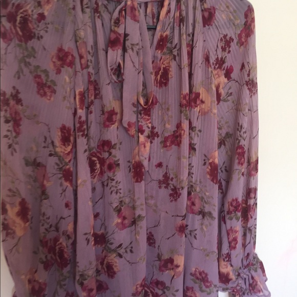 Sheer floral blouse - Picture 3 of 3